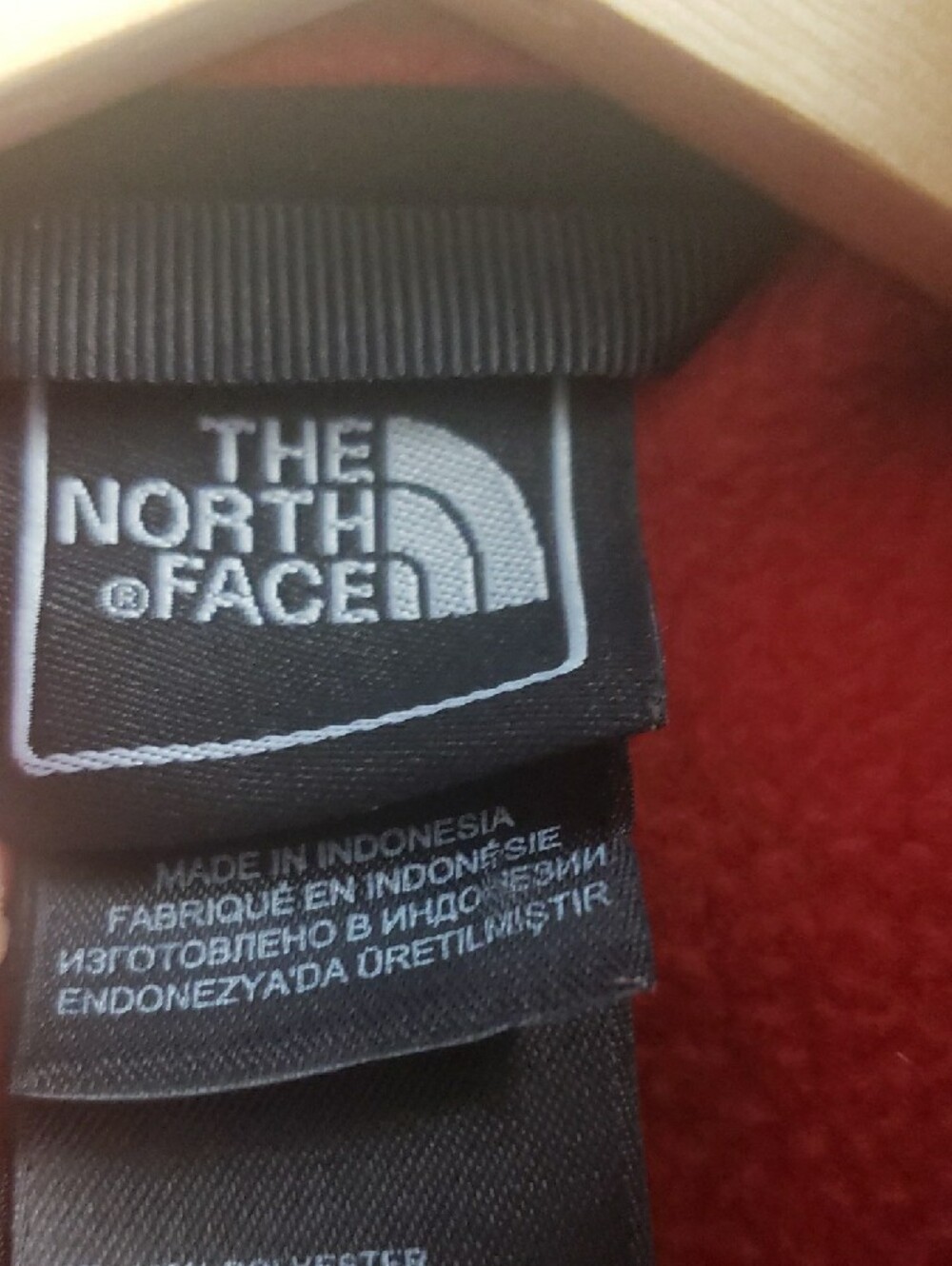 The North Face Boys XL/TG Red and Black Fleece Utility Jacket - Picture 8 of 10